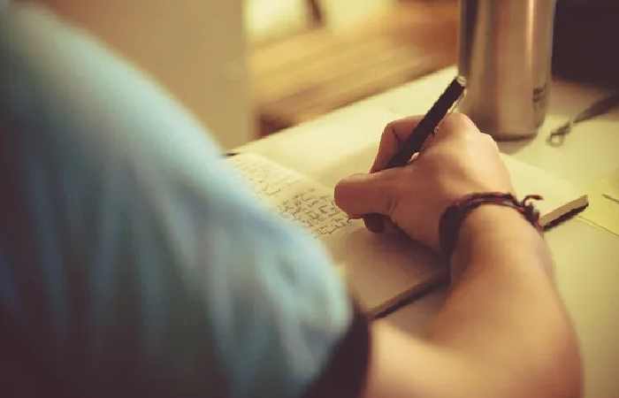 Lipsticks Write for Us